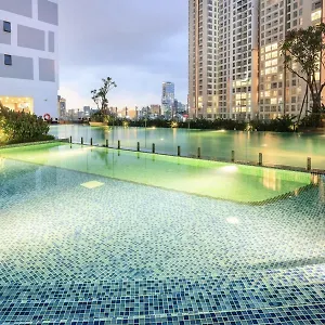  Apartment Zo Rivergate Free Pool